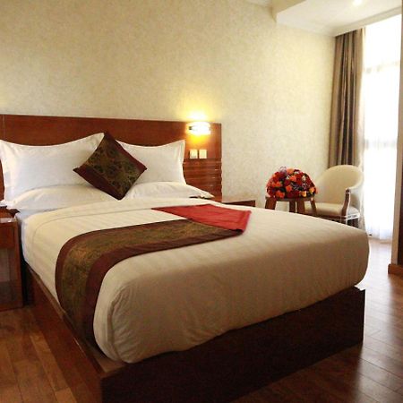 Marcen Addis Hotel Ngoại thất bức ảnh