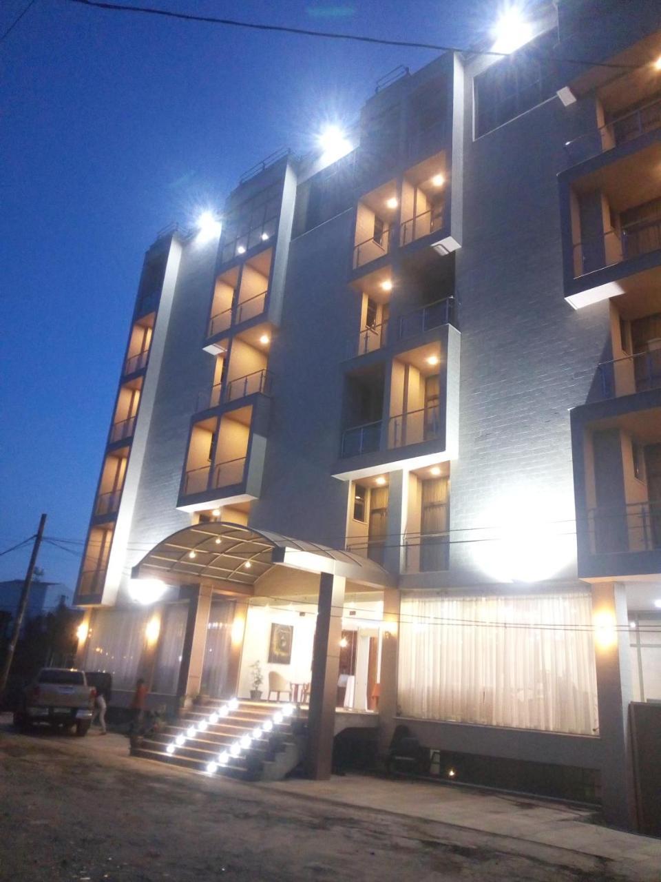 Marcen Addis Hotel Ngoại thất bức ảnh