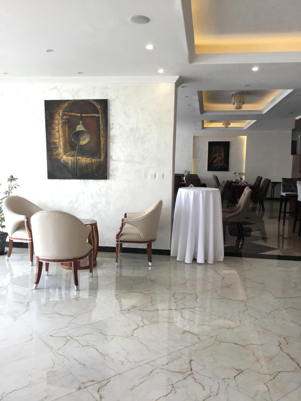 Marcen Addis Hotel Ngoại thất bức ảnh