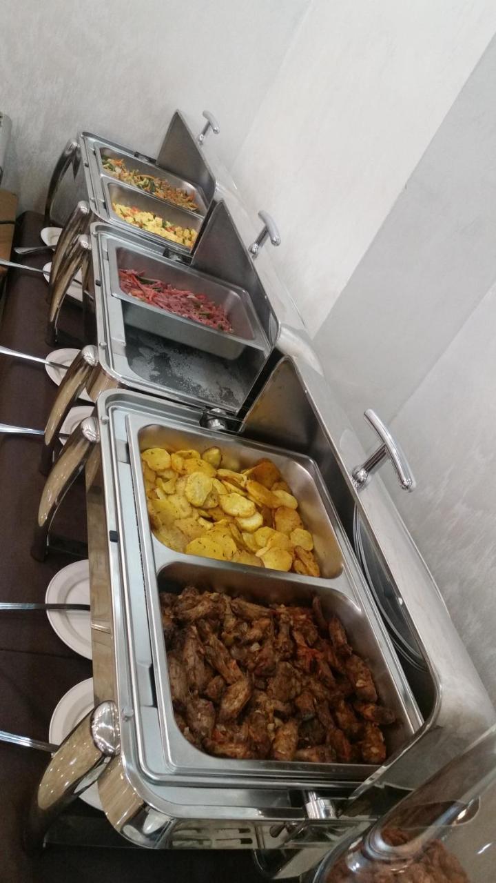 Marcen Addis Hotel Ngoại thất bức ảnh