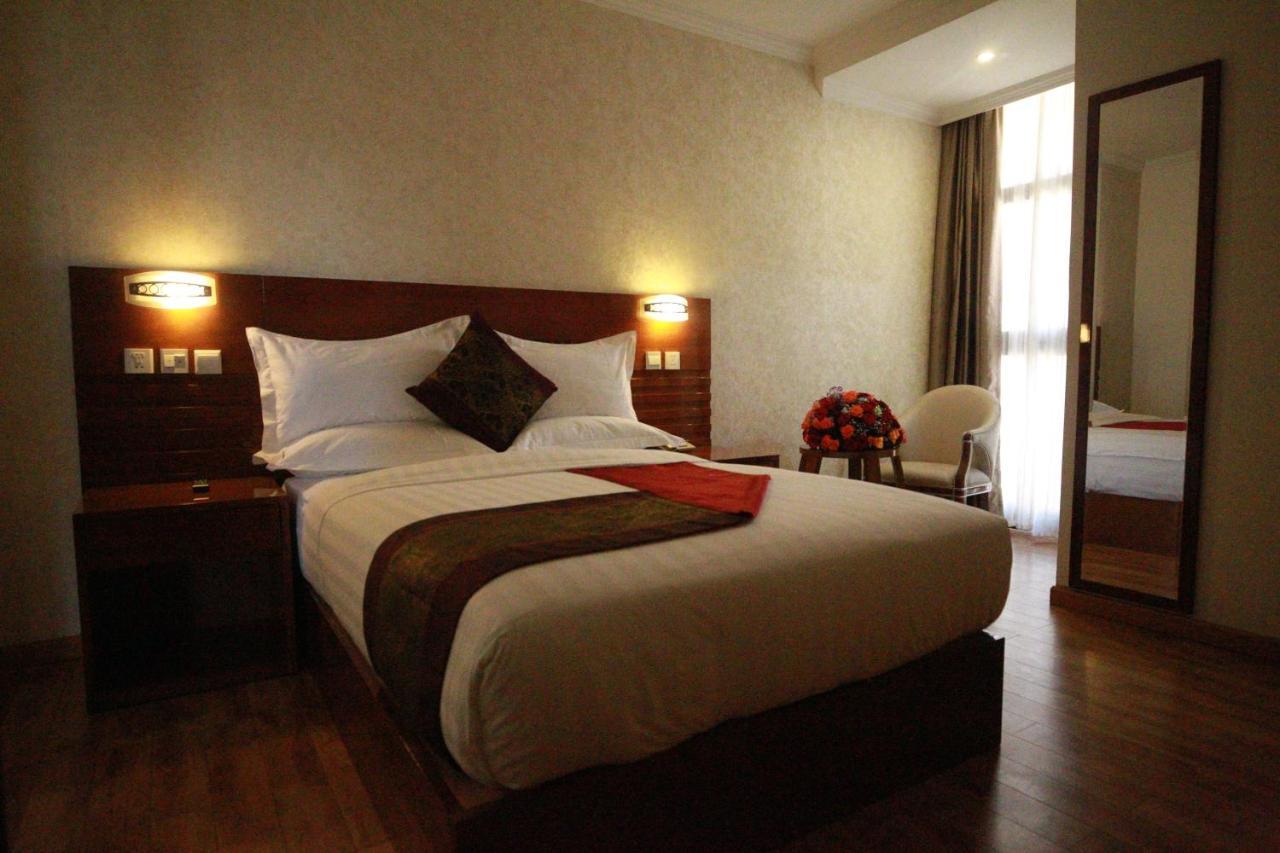 Marcen Addis Hotel Ngoại thất bức ảnh