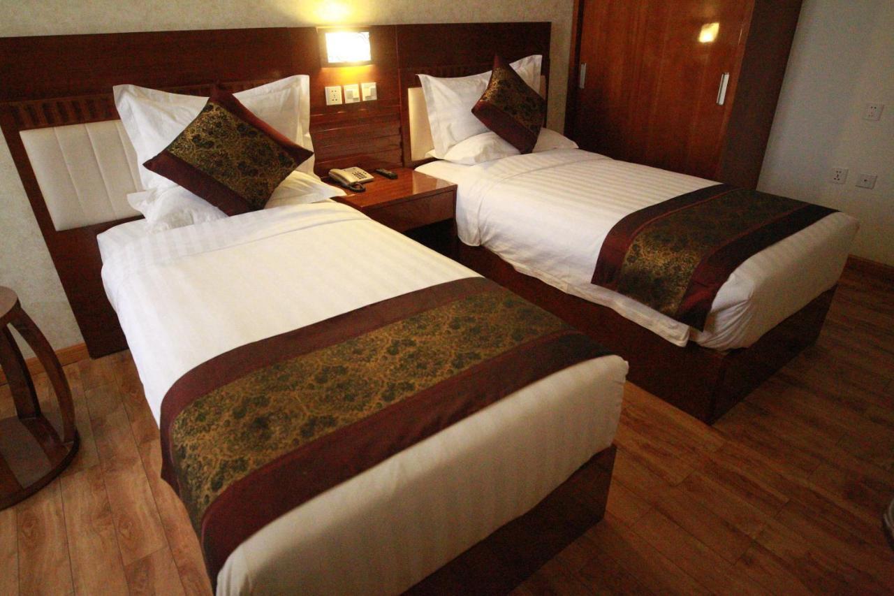 Marcen Addis Hotel Ngoại thất bức ảnh