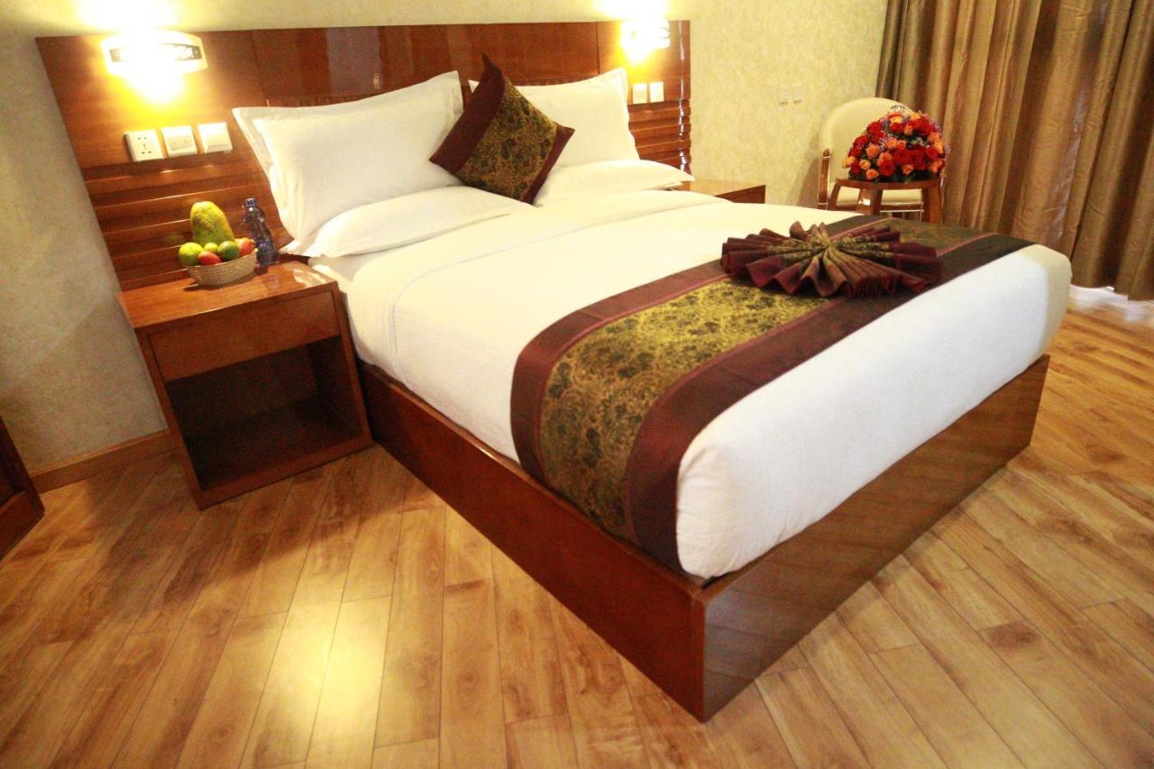 Marcen Addis Hotel Ngoại thất bức ảnh